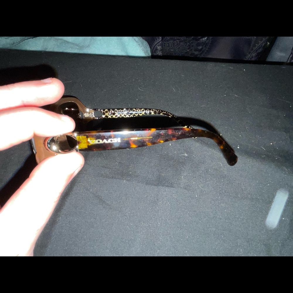 Coach sunglasses - Picture 2 of 8